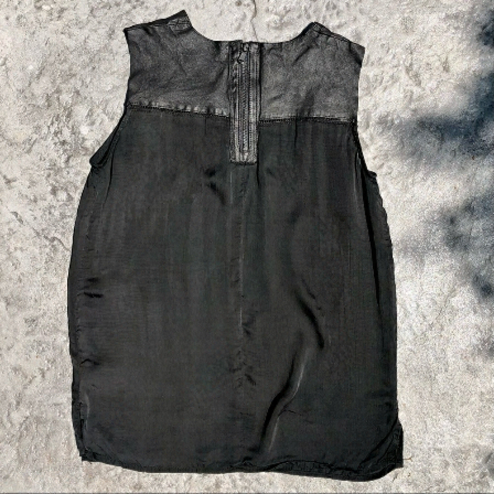 Lm Studio Silk Black Blouse Size XS Sleeveless Lambskin Top  back  1/4 zip